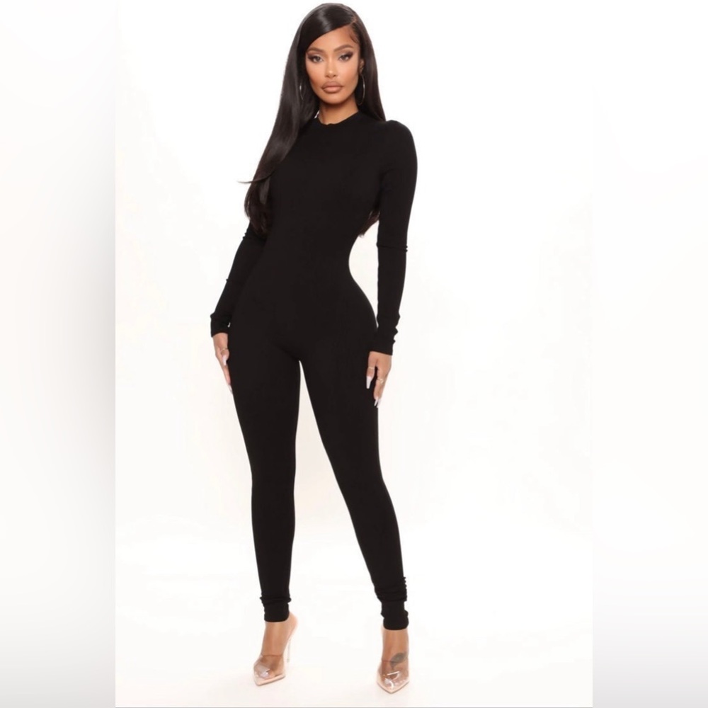 Black fashion nova jumpsuit